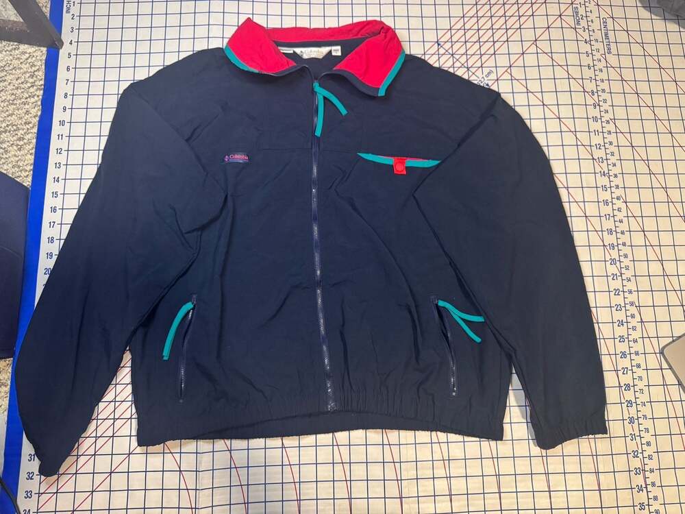 Columbia Vintage 90s Radial Sleeve Nylon Windbreaker Jacket Navy Blue Size L